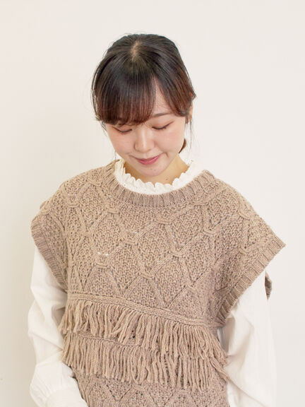【Fluffy Wool Blend】フリンジニットベスト（オフホワイト/レッド/ベージュ）｜Samansa Mos2（サマンサ モスモス）通販