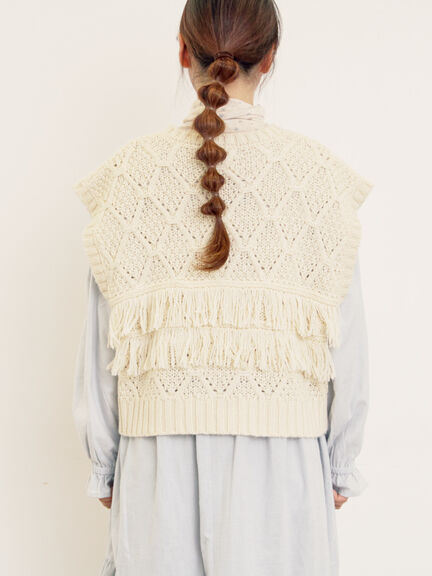 【Fluffy Wool Blend】フリンジニットベスト（オフホワイト/レッド/ベージュ）｜Samansa Mos2（サマンサ モスモス）通販