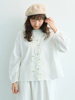 WEB限定】花柄刺繍ブラウス（ブラック/モカ/キナリ/トップス/シャツ