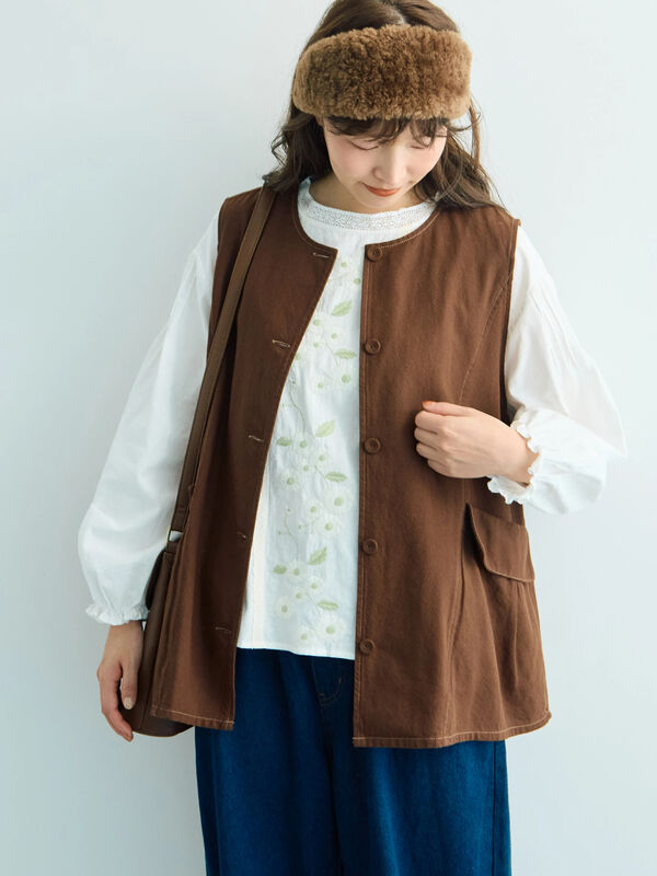 WEB限定】花柄刺繍ブラウス（ブラック/モカ/キナリ/トップス/シャツ