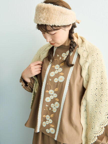 【WEB限定】花柄刺繍ブラウス（ブラック/モカ/キナリ）｜Samansa Mos2（サマンサ モスモス）通販
