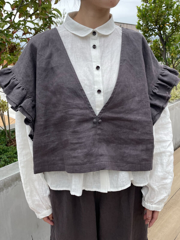 立川限定】リネンダブルフリル2WAYベスト（チャコールグレー/ベージュ