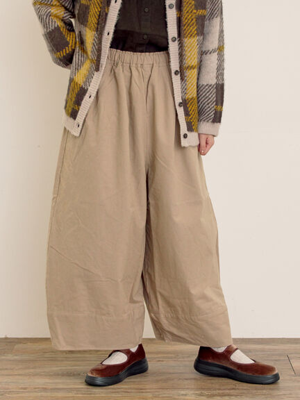 [帯電防止裏地]裾切替バルーンパンツ《M/Lサイズ》（ベージュ/ネイビー/キナリ）｜Samansa Mos2（サマンサ モスモス）通販