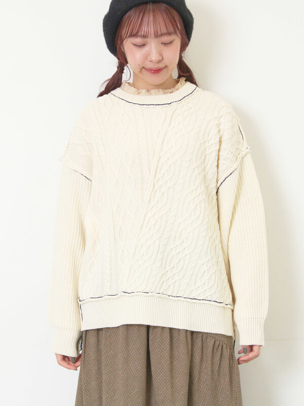 モッチー様 ケーブルパッチワークステッチプルオーバー（チャコールグレー/レッド