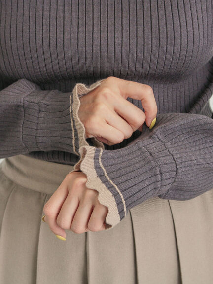 袖口配色スカラップタートルニット（チャコールグレー/レッド/ベージュ）｜Samansa Mos2（サマンサ モスモス）通販