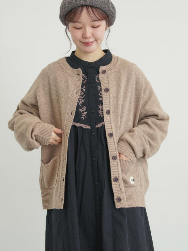 セール】 花刺繍入りカーディガン（チャコールグレー/ピンク/ベージュ