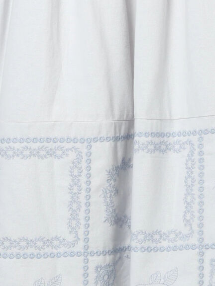 裾モチーフ刺繍ギャザースカート（オフホワイト/ブラック/ブルー）｜Samansa Mos2（サマンサ モスモス）通販