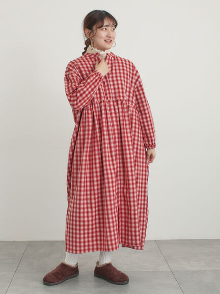 【保温加工】衿レース重ね着風タートルインナー（オフホワイト/チャコールグレー/ピンク/ベージュ）｜Samansa Mos2（サマンサ モスモス）通販