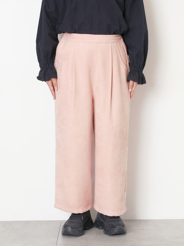 セール】 【M/Lサイズ】裾絞りタックパンツ（オフホワイト/ピンク