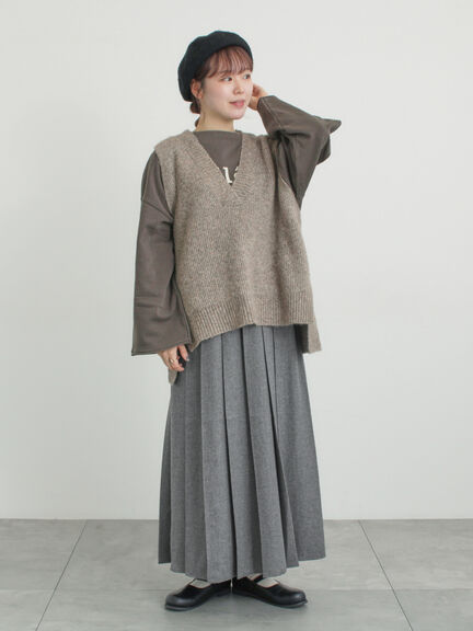 Vネックリブベスト（チャコールグレー/ベージュ/キナリ）｜Samansa Mos2（サマンサ モスモス）通販