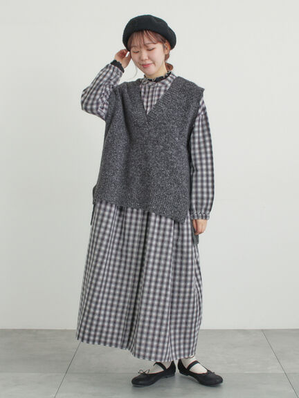 Vネックリブベスト（チャコールグレー/ベージュ/キナリ）｜Samansa Mos2（サマンサ モスモス）通販