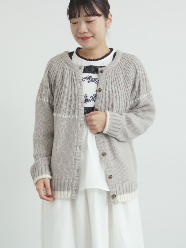 セール】 ラウンド切替ステッチ前後2WAYニット（オフホワイト