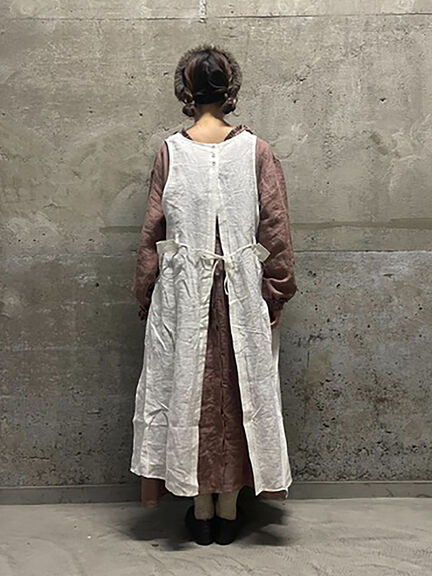 【立川店/EC限定】リネンエプロンワンピース（オフホワイト/チャコールグレー/ダークブラウン/プラム）｜Samansa Mos2（サマンサ モスモス）通販