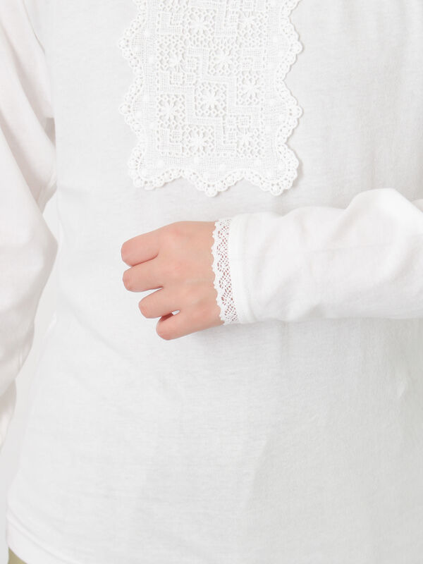 パーツレース貼りカットソー（オフホワイト/ブラック/ベージュ