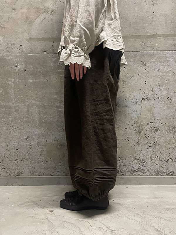 立川店/EC限定】リネンルナポケットフリルパンツ（ブラック/ベージュ