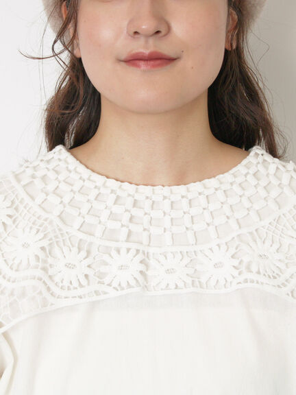 【WEB限定】前後2WAYレース襟ブラウス（オフホワイト/ブラック/ネイビー）｜Samansa Mos2（サマンサ モスモス）通販