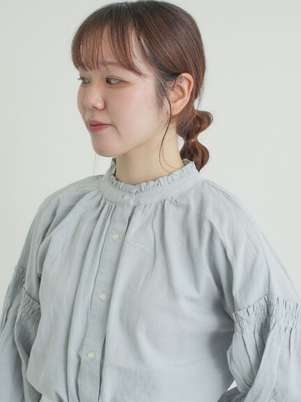 袖シャーリングギャザーブラウス（オフホワイト/ブラック/サックスブルー）｜Samansa Mos2（サマンサ モスモス）通販