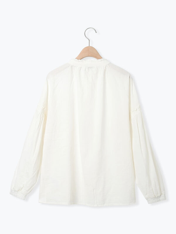 袖シャーリングギャザーブラウス（オフホワイト/ブラック/サックス