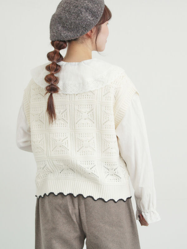 クロシェ風配色ニットベスト（オフホワイト/ブラック/ベージュ