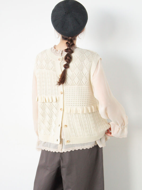 t*1様 【美品】Papas パッチワーク P刺繍 ツイード ピュアウールベスト 美品】Papas パパス パッチワーク P刺繍 ツイード ピュアウールベストL