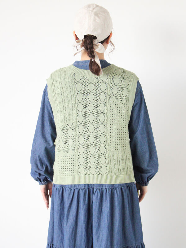 美品【ANTIPAST】パッチワーク ニットベスト レース 刺繍 ブラック セール】 前後2WAYパッチワークニットベスト（チャコールグレー