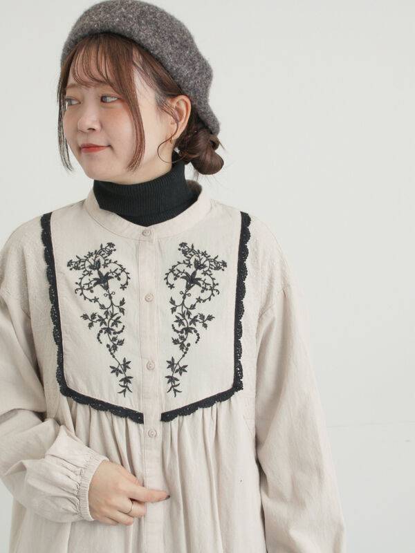 S/Mサイズ】切替配色刺繍ワンピース（ブラック/ベージュ/モカ