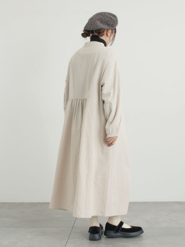 セール】 【S/Mサイズ】切替配色刺繍ワンピース（ブラック/ベージュ