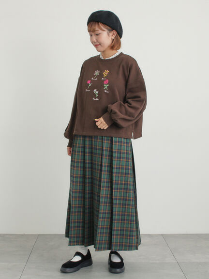 クロスステッチフラワー刺繍スウェット（オレンジ/ダークブラウン/キナリ）｜Samansa Mos2（サマンサ モスモス）通販