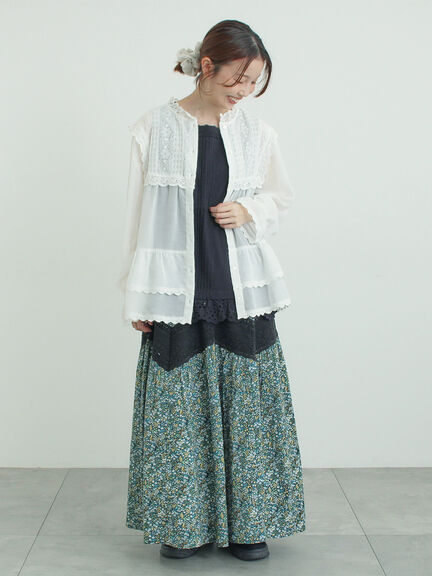 裾フリルティアードレースブラウス（オフホワイト/ブラック/キナリ）｜Samansa Mos2（サマンサ モスモス）通販