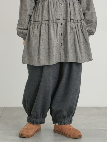 【帯電防止裏地】ヘリンボーンバルーンパンツ《M/Lサイズ》（チャコールグレー/ベージュ/ブラウン/キャメル）｜Samansa Mos2（サマンサ モスモス）通販