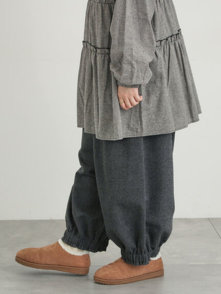 【帯電防止裏地】ヘリンボーンバルーンパンツ《M/Lサイズ》（チャコールグレー/ベージュ/ブラウン/キャメル）｜Samansa Mos2（サマンサ モスモス）通販