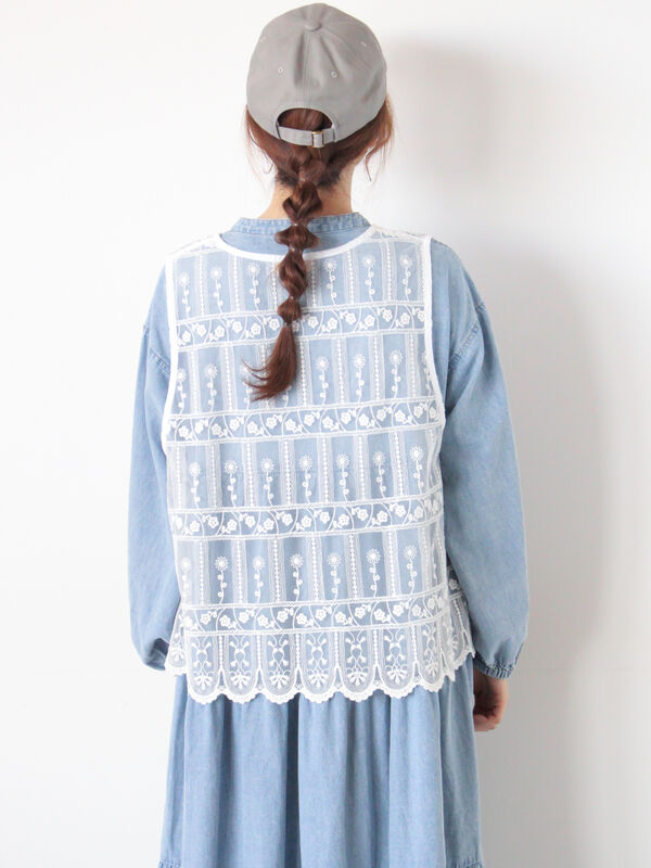 裾スカラップレースベスト（オフホワイト/ブラック/トップス/シャツ