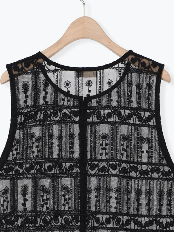 裾スカラップレースベスト（オフホワイト/ブラック/トップス/シャツ