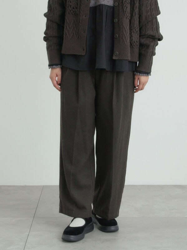 【帯電防止裏地】ツータックストレートパンツ《M/Lサイズ》（チャコールグレー）｜Samansa Mos2（サマンサ モスモス）通販