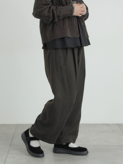 【帯電防止裏地】ツータックストレートパンツ《M/Lサイズ》（チャコールグレー/ベージュ/ブラウン）｜Samansa Mos2（サマンサ モスモス）通販