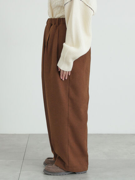 【帯電防止裏地】ツータックストレートパンツ《M/Lサイズ》（チャコールグレー/ベージュ/ブラウン）｜Samansa Mos2（サマンサ モスモス）通販