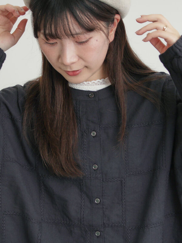 machatt 新品　スクエアカラーブラウス　ブラック みんなのブラウス／シャツカラーブラウス／長袖／ウォッシャブル