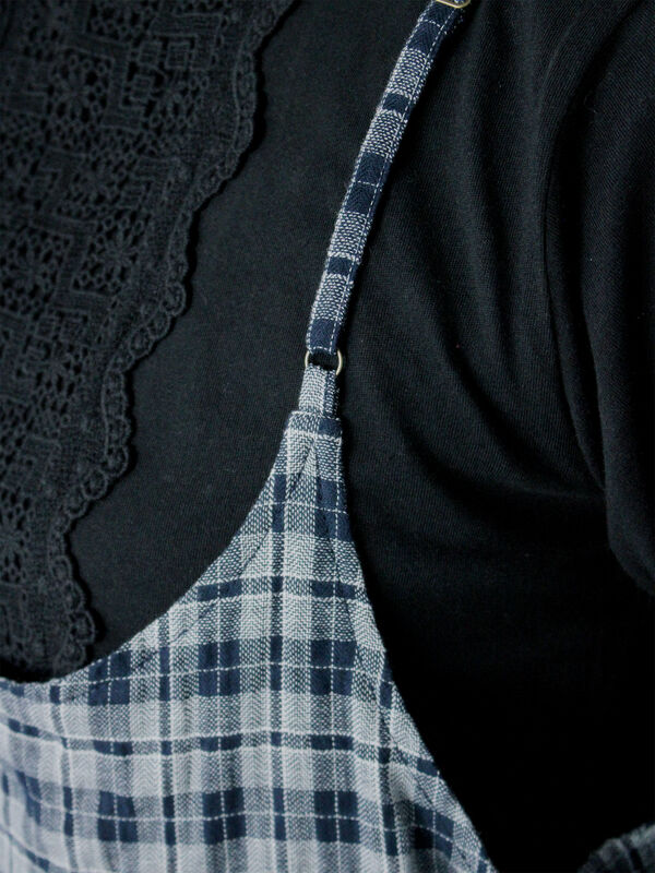 はしごレースティアードキャミチュニック（オフホワイト/ブラック