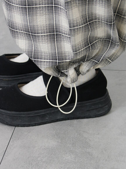 【2WAY】裾しぼり切替えパンツ（ブラック/ピンク/ベージュ/カーキ）｜Samansa Mos2（サマンサ モスモス）通販