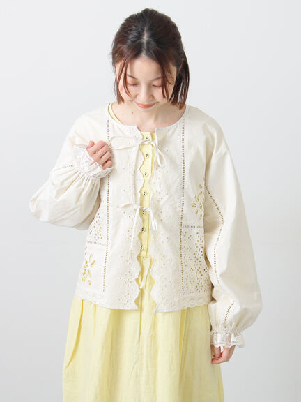 レースパッチワークブラウス（オフホワイト/ブラック/キナリ）｜Samansa Mos2（サマンサ モスモス）通販