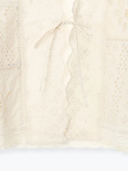 レースパッチワークブラウス（オフホワイト/ブラック/キナリ）｜Samansa Mos2（サマンサ モスモス）通販