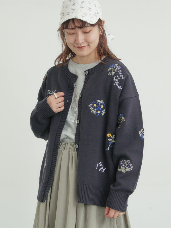 花+ロゴ総柄刺繍カーディガン（オフホワイト/グリーン/ネイビー
