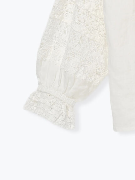 【kazumi×Samansa Mos2】袖レース前後着ブラウス（オフホワイト/ブラック/ピンク/ベージュ/ブルー）｜Samansa Mos2（サマンサ モスモス）通販