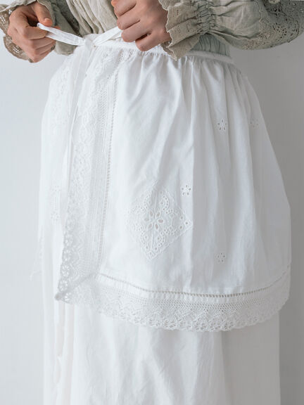 【kazumi×Samansa Mos2】エプロンスカート（オフホワイト/チャコールグレー/キナリ）｜Samansa Mos2（サマンサ モスモス）通販