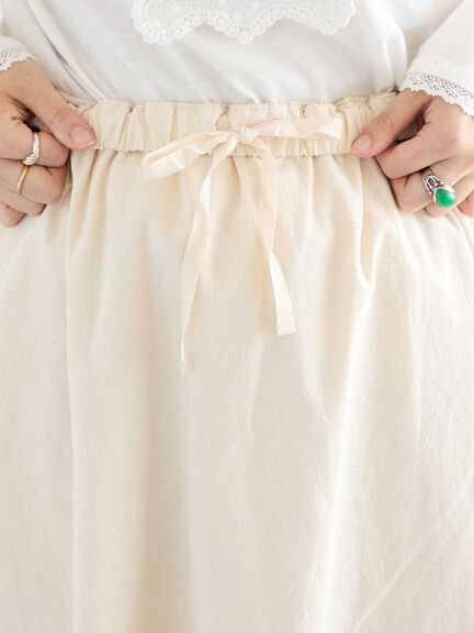 【kazumi×Samansa Mos2】エプロンスカート（オフホワイト/チャコールグレー/キナリ）｜Samansa Mos2（サマンサ モスモス）通販