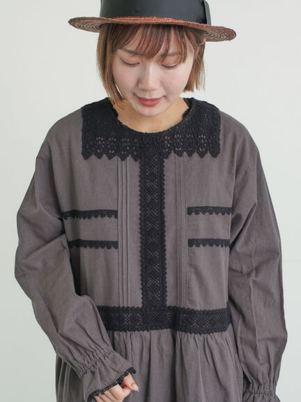 レースピンタックワンピース（チャコールグレー/ベージュ/キナリ）｜Samansa Mos2（サマンサ モスモス）通販