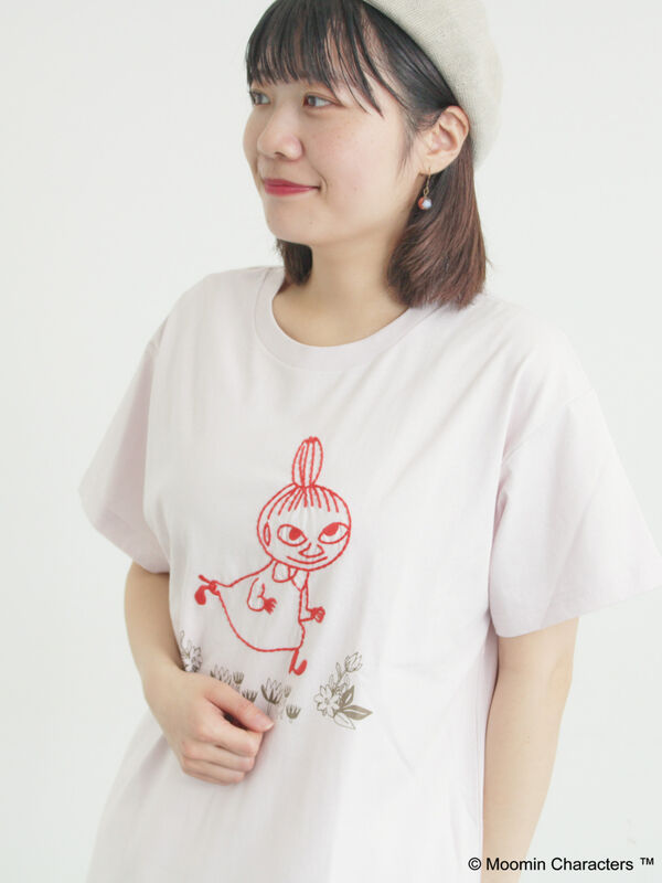 ＭUスポーツ新品未使用とっても可愛い刺繍入りシャツ　定価20,900円 MOOMIN×Samansa Mos2】ぽこぽこ刺繍Tシャツ（オフホワイト