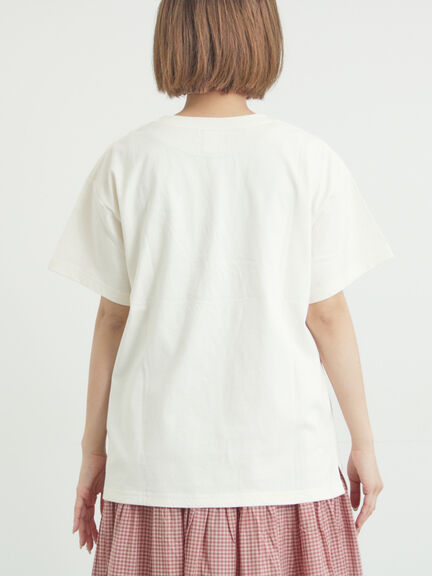 【MOOMIN×Samansa Mos2】ぽこぽこ刺繍Tシャツ（オフホワイト/チャコールグレー/ピンク）｜Samansa Mos2（サマンサ モスモス）通販