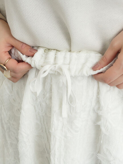 花柄テープ刺繍フレアスカート（オフホワイト/ブラック）｜Samansa Mos2（サマンサ モスモス）通販