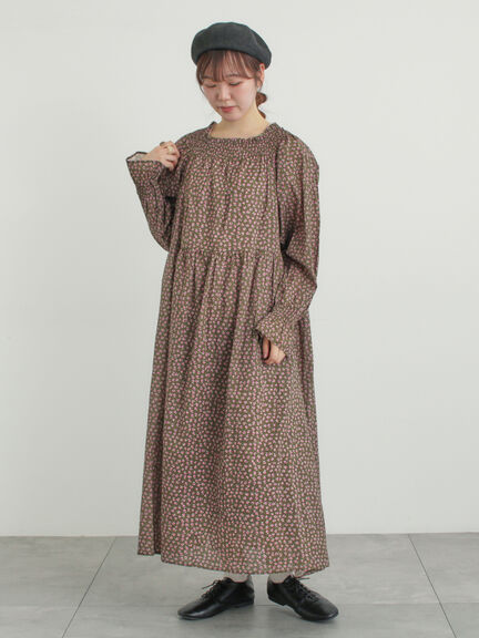 花柄シャーリングワンピース（ブラック/イエロー/カーキ）｜Samansa Mos2（サマンサ モスモス）通販